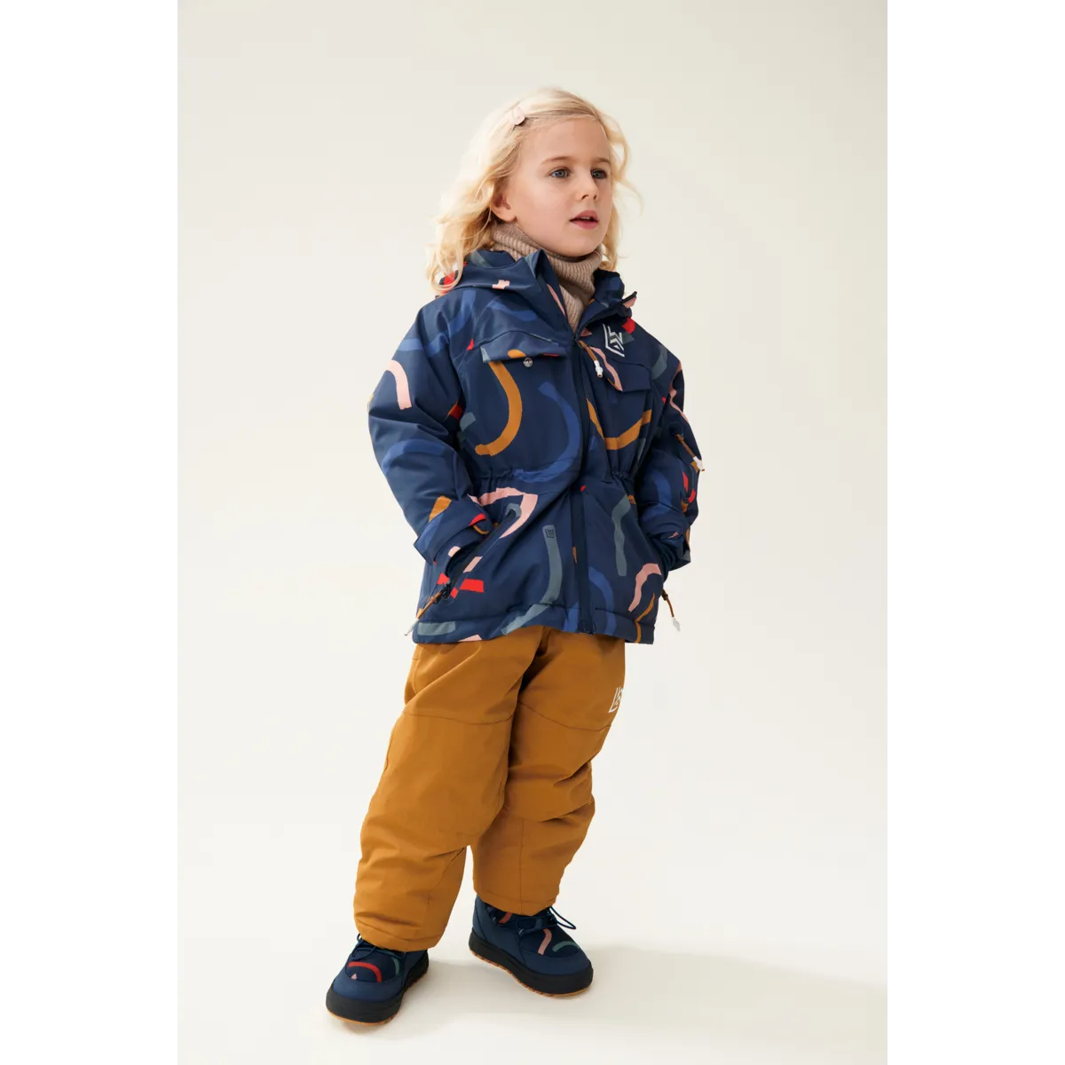 Kalle Winterjacke - graphic swirls