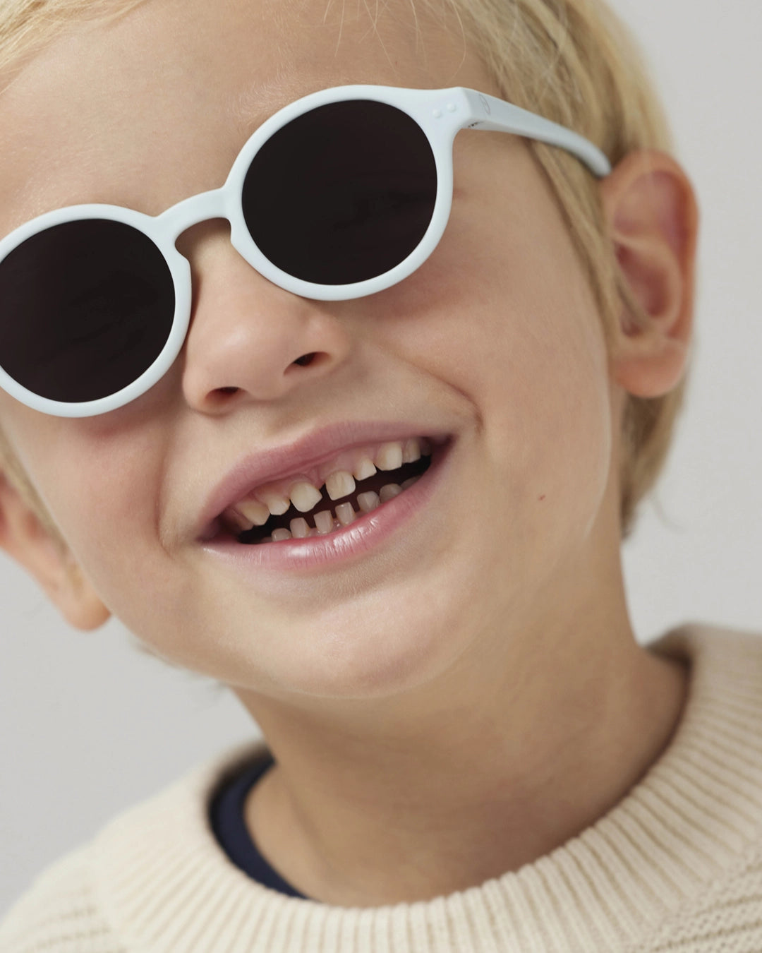 IZIPIZI Sonnenbrille - Kinder 3-5 Jahre (versch. Farben)